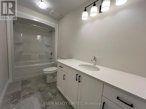 21-49 Royal Dornoch Drive, St. Thomas, ON - Indoor Photo Showing Bathroom