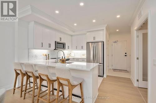 109 - 1560 Upper West Avenue, London, ON - Indoor Photo Showing Kitchen With Stainless Steel Kitchen With Upgraded Kitchen