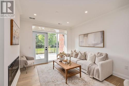 109 - 1560 Upper West Avenue, London, ON - Indoor Photo Showing Living Room