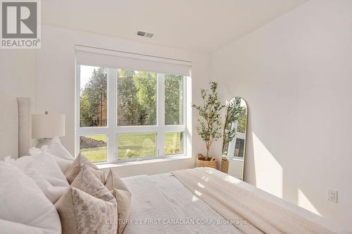 109 - 1560 Upper West Avenue, London, ON - Indoor Photo Showing Bedroom