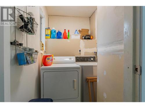 2697 Osachoff Road, South Slocan, BC - Indoor Photo Showing Laundry Room