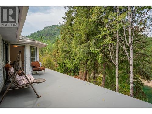 2697 Osachoff Road, South Slocan, BC - Outdoor