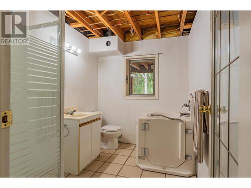 2697 Osachoff Road, South Slocan, BC - Indoor Photo Showing Bathroom