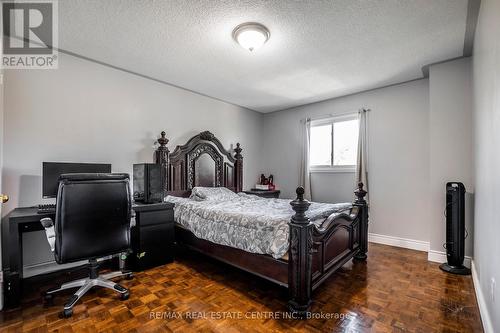 119 Sunforest Drive, Brampton, ON - Indoor Photo Showing Bedroom