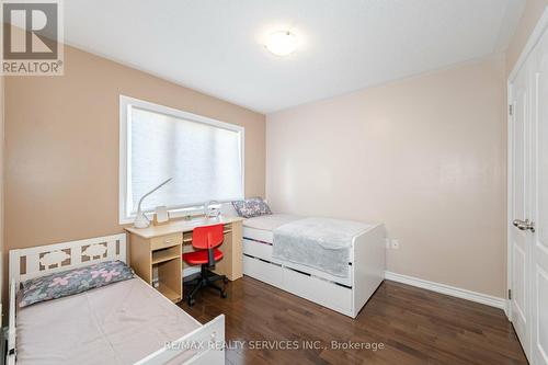 28 Benadir Avenue, Caledon, ON - Indoor Photo Showing Bedroom