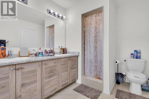 27 Brixham Lane, Brampton (Fletcher'S Meadow), ON - Indoor Photo Showing Bathroom