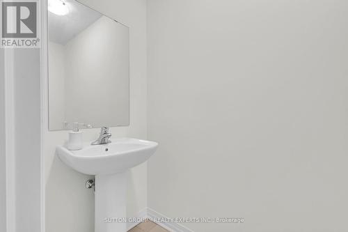 27 Brixham Lane, Brampton (Fletcher'S Meadow), ON - Indoor Photo Showing Bathroom