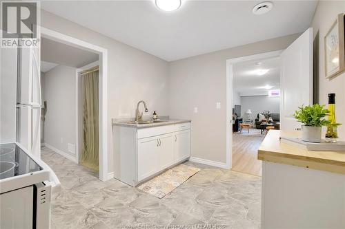 3635 Hallee, Windsor, ON - Indoor Photo Showing Kitchen