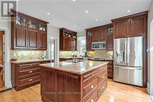 18370 Tyotown Road, South Glengarry, ON - Indoor Photo Showing Kitchen With Double Sink