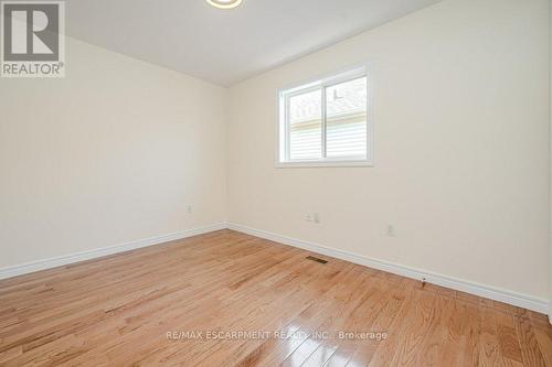 109 Wills Crescent, Hamilton, ON - Indoor Photo Showing Other Room