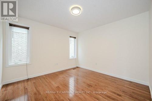 109 Wills Crescent, Hamilton, ON - Indoor Photo Showing Other Room