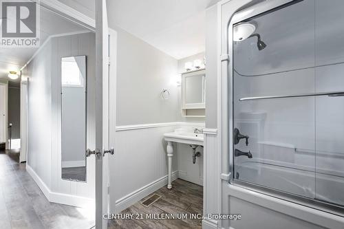 310 Andrew Street, Shelburne, ON - Indoor Photo Showing Bathroom