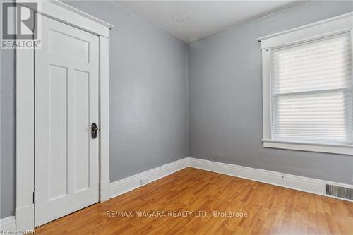 Upper - 161 Lake Street, St. Catharines, ON - Indoor Photo Showing Other Room