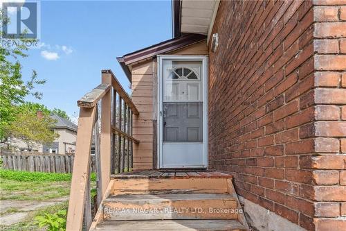 Upper - 161 Lake Street, St. Catharines, ON - Outdoor With Exterior