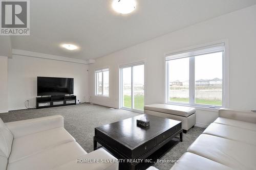 166 Savannah Ridge Drive, Brant (Paris), ON - Indoor Photo Showing Living Room