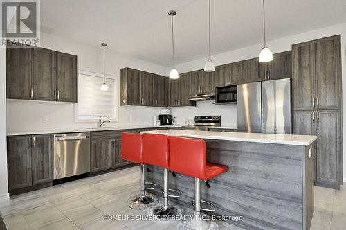 166 Savannah Ridge Drive, Brant (Paris), ON - Indoor Photo Showing Kitchen With Upgraded Kitchen