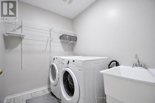 178 Hunter Way, Brantford, ON - Indoor Photo Showing Laundry Room