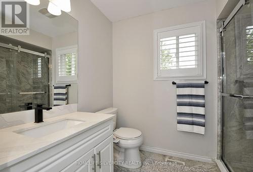 178 Hunter Way, Brantford, ON - Indoor Photo Showing Bathroom