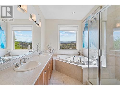 2061 Spyglass Way, Kelowna, BC - Indoor Photo Showing Bathroom