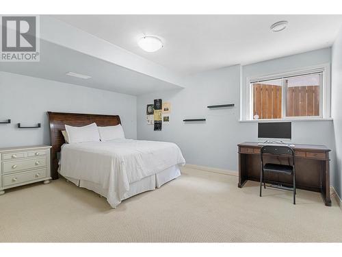 2061 Spyglass Way, Kelowna, BC - Indoor Photo Showing Bedroom