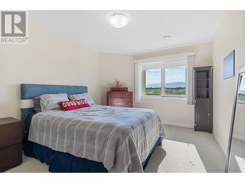 2061 Spyglass Way, Kelowna, BC - Indoor Photo Showing Bedroom