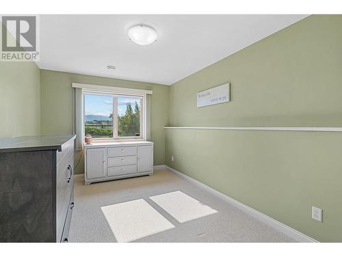 2061 Spyglass Way, Kelowna, BC - Indoor