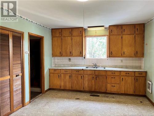 74 Pleasant Street, St. Stephen, NB - Indoor Photo Showing Kitchen With Double Sink