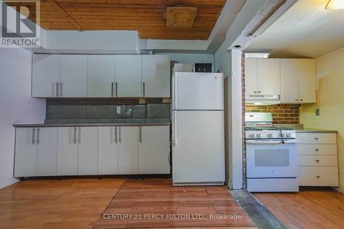 Apt 1 - 6172 Kingston Road, Toronto, ON - Indoor Photo Showing Kitchen