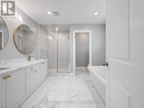 1406 Lawson Street, Innisfil, ON - Indoor Photo Showing Bathroom