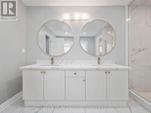 1406 Lawson Street, Innisfil, ON - Indoor Photo Showing Bathroom