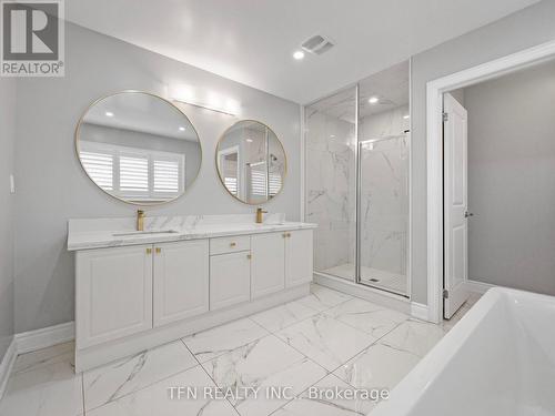 1406 Lawson Street, Innisfil, ON - Indoor Photo Showing Bathroom