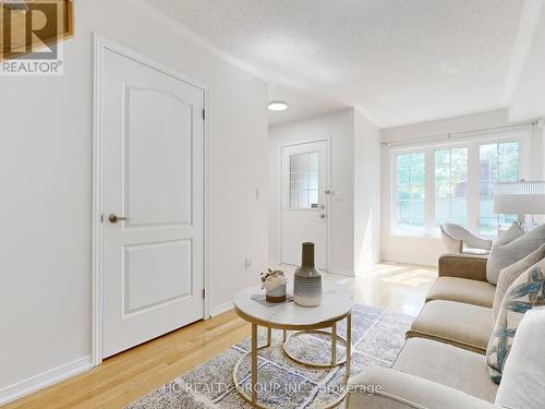 26 Truchard Avenue, Markham, ON - Indoor Photo Showing Living Room