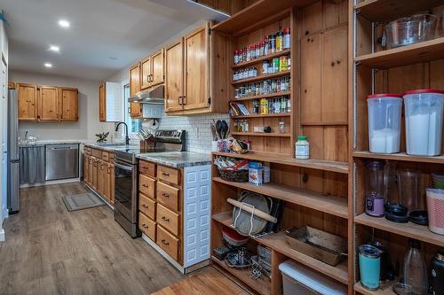 4156 Highway 3A, Nelson, BC - Indoor Photo Showing Kitchen