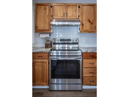 4156 Highway 3A, Nelson, BC - Indoor Photo Showing Kitchen