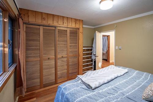 4156 Highway 3A, Nelson, BC - Indoor Photo Showing Bedroom