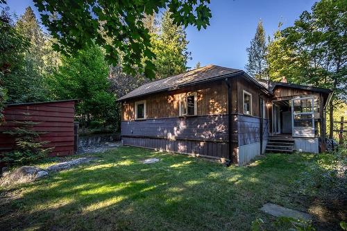 4156 Highway 3A, Nelson, BC - Outdoor