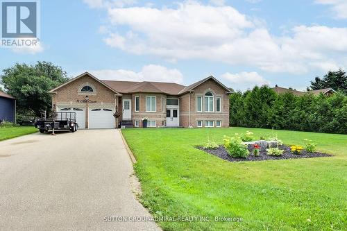 11 Club Court, Wasaga Beach, ON - Outdoor With Facade