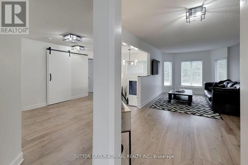 11 Club Court, Wasaga Beach, ON - Indoor Photo Showing Other Room