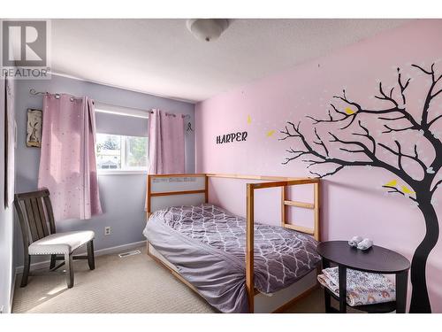 405 Froelich Road, Kelowna, BC - Indoor Photo Showing Bedroom