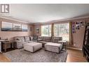 405 Froelich Road, Kelowna, BC  - Indoor Photo Showing Living Room 