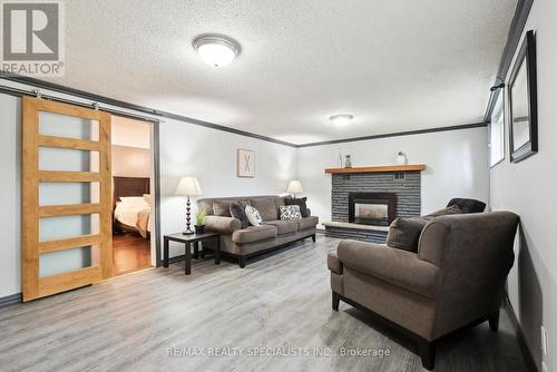 55 Baywood Way W, Wasaga Beach, ON - Indoor Photo Showing Living Room With Fireplace