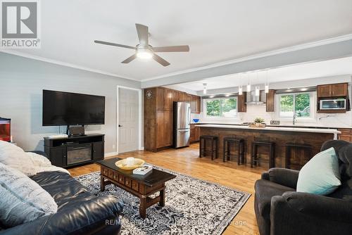 55 Baywood Way W, Wasaga Beach, ON - Indoor Photo Showing Living Room