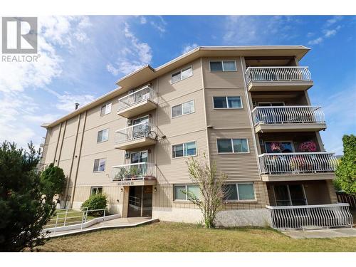 803 Fairview Road Unit# 410, Penticton, BC - Outdoor