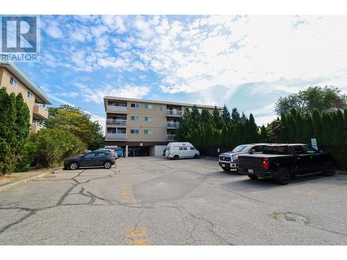 803 Fairview Road Unit# 410, Penticton, BC - Outdoor