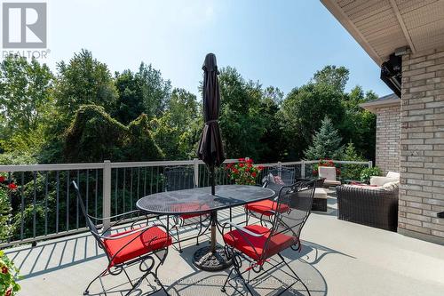 628 Clearwater Crescent, London, ON - Outdoor With Deck Patio Veranda With Exterior