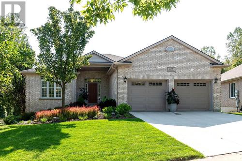 628 Clearwater Crescent, London, ON - Outdoor With Facade