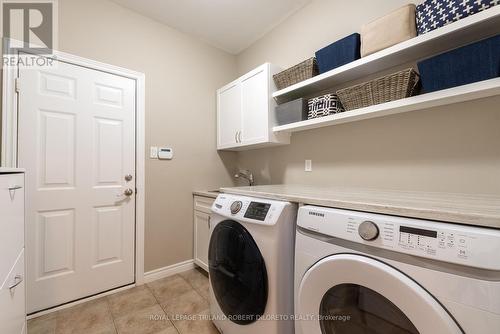 628 Clearwater Crescent, London, ON - Indoor Photo Showing Laundry Room