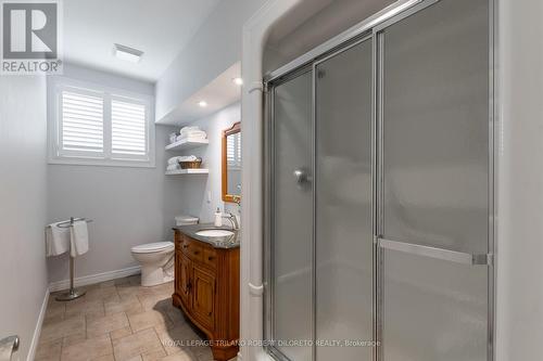 628 Clearwater Crescent, London, ON - Indoor Photo Showing Bathroom