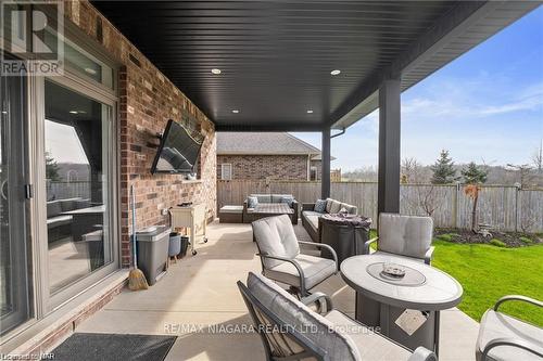 255 Colbeck Drive, Welland, ON - Outdoor With Deck Patio Veranda With Exterior