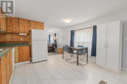 16 Second Avenue, Erin, ON - Indoor Photo Showing Kitchen